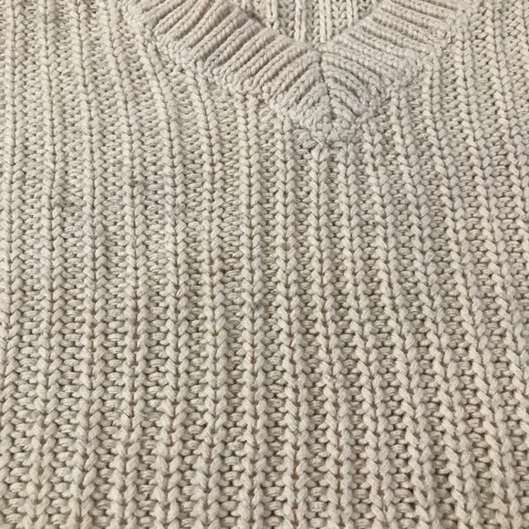 Victoria’s Secret Knit Ivory White Sweater; size X-Small - Picture 6 of 10